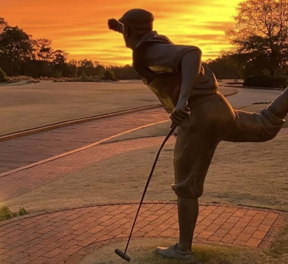 Payne Stewart statue in Pinehurst